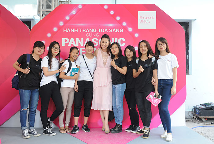 PANASONIC BEAUTY - HÀNH TRANG TỎA SÁNG